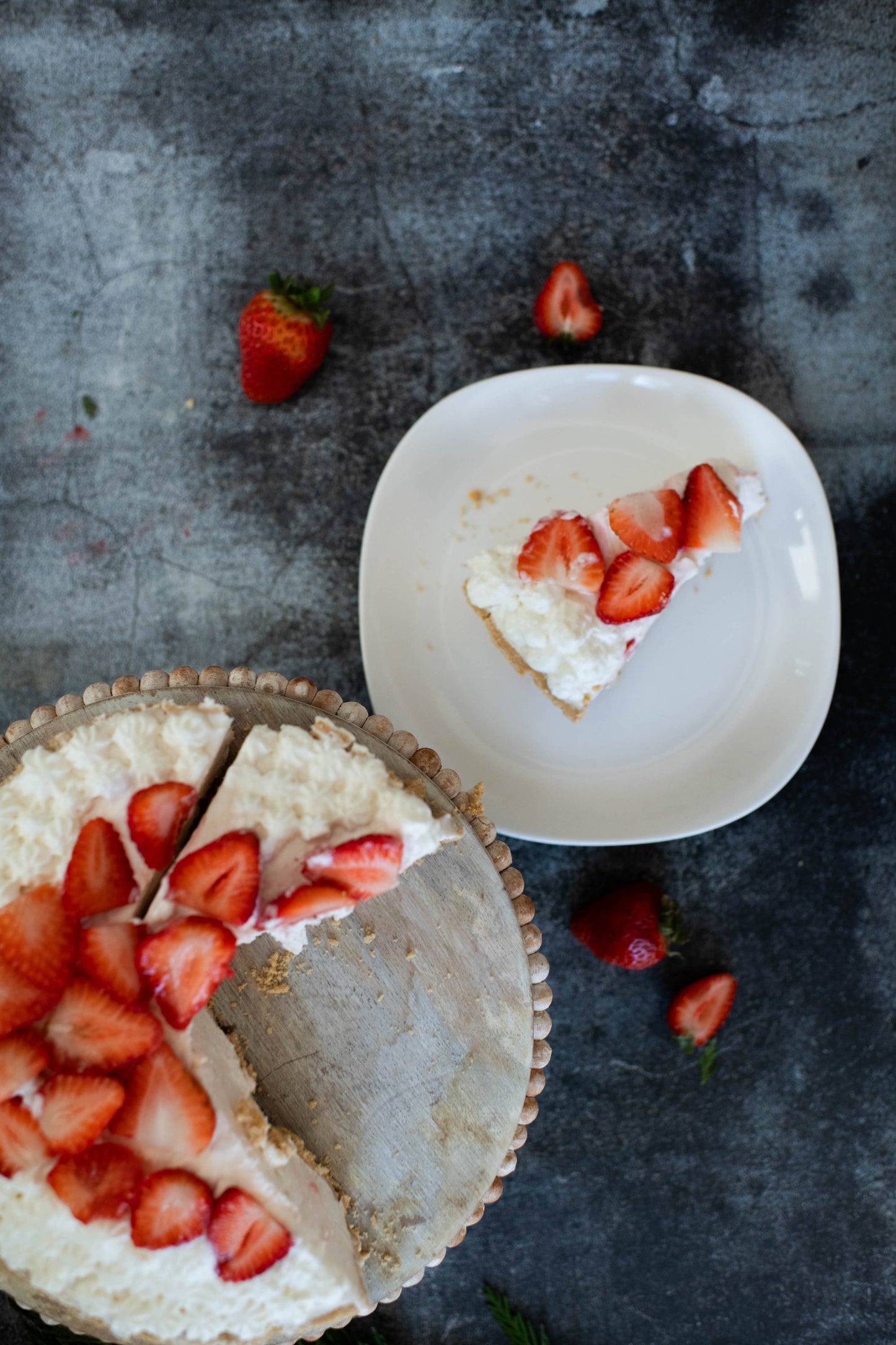 Strawberries N Cream Cheesecake Dip