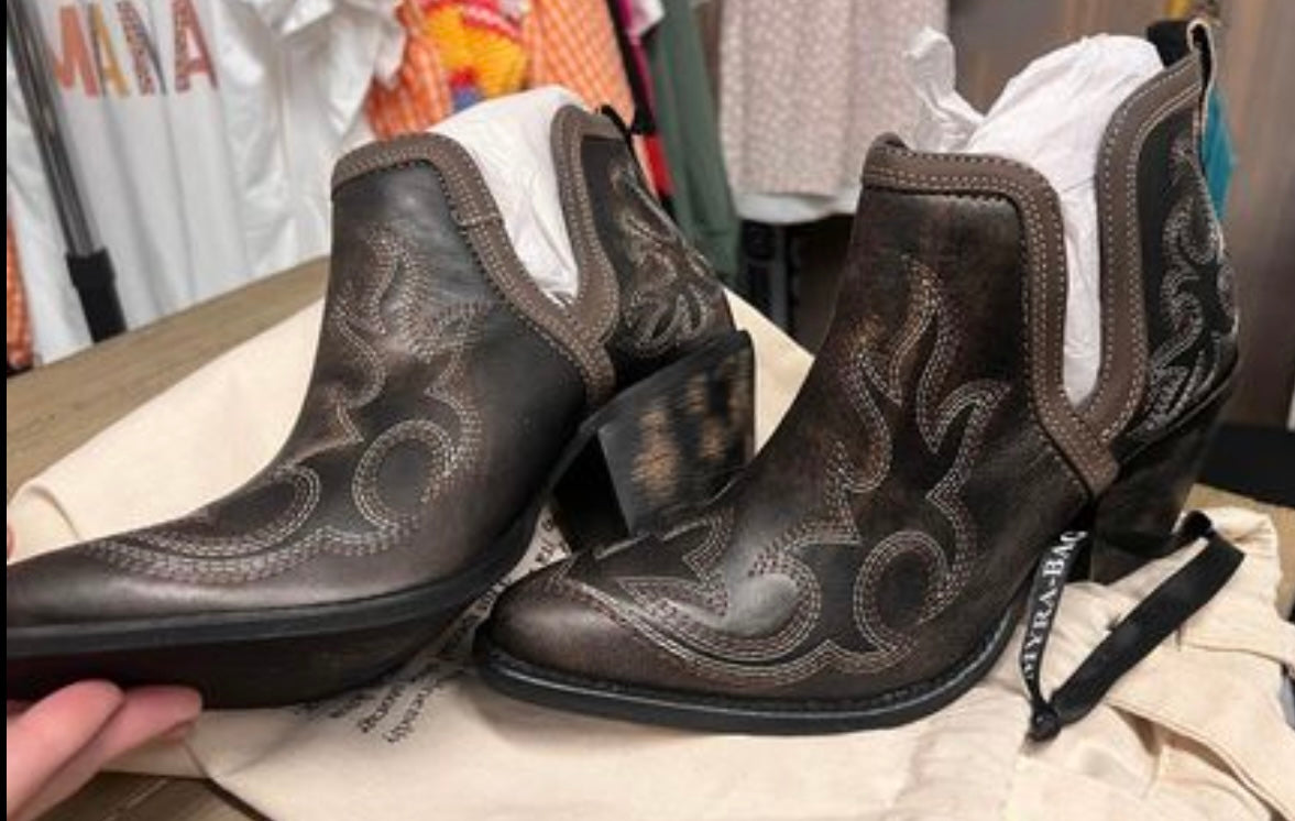 Myra Boots