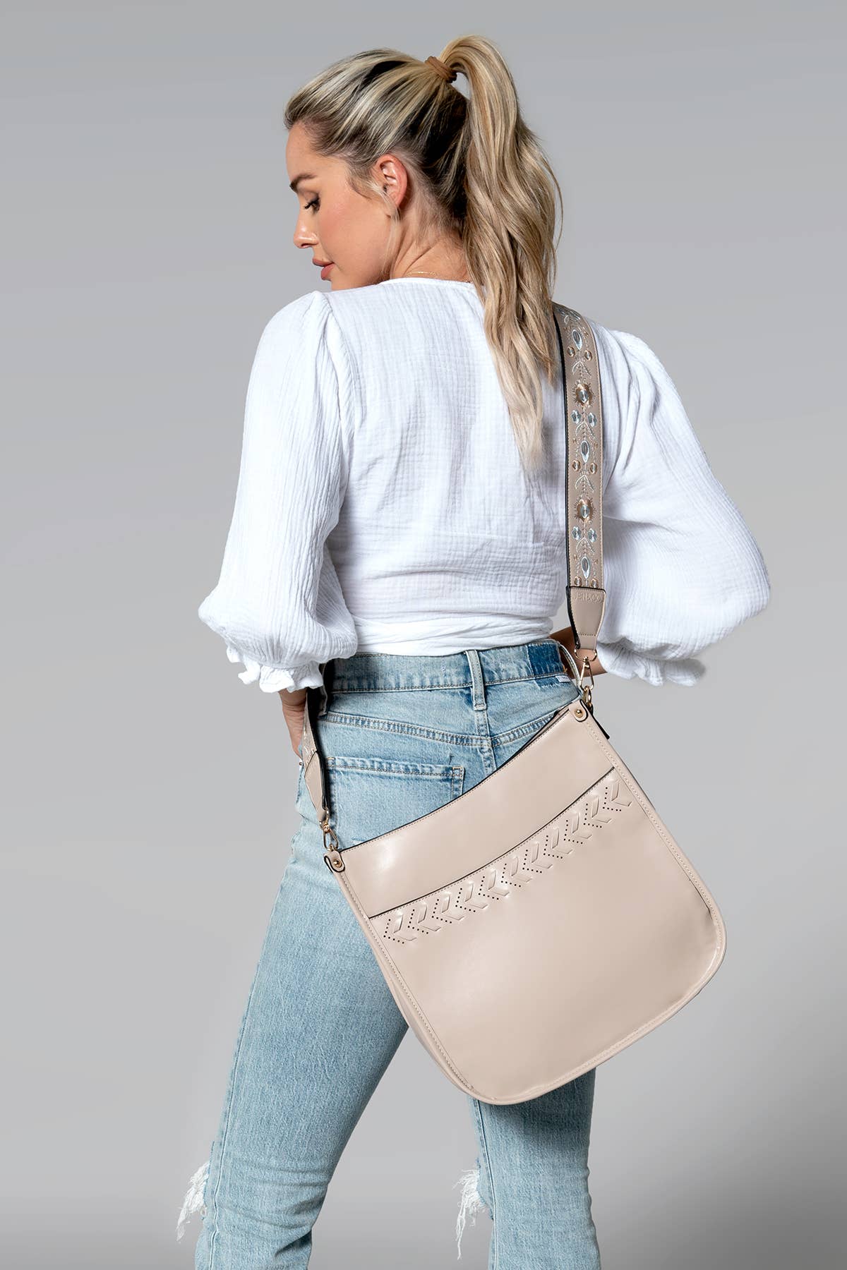 M2267 Pippa Stitch Accent Crossbody w/ Detailed Strap