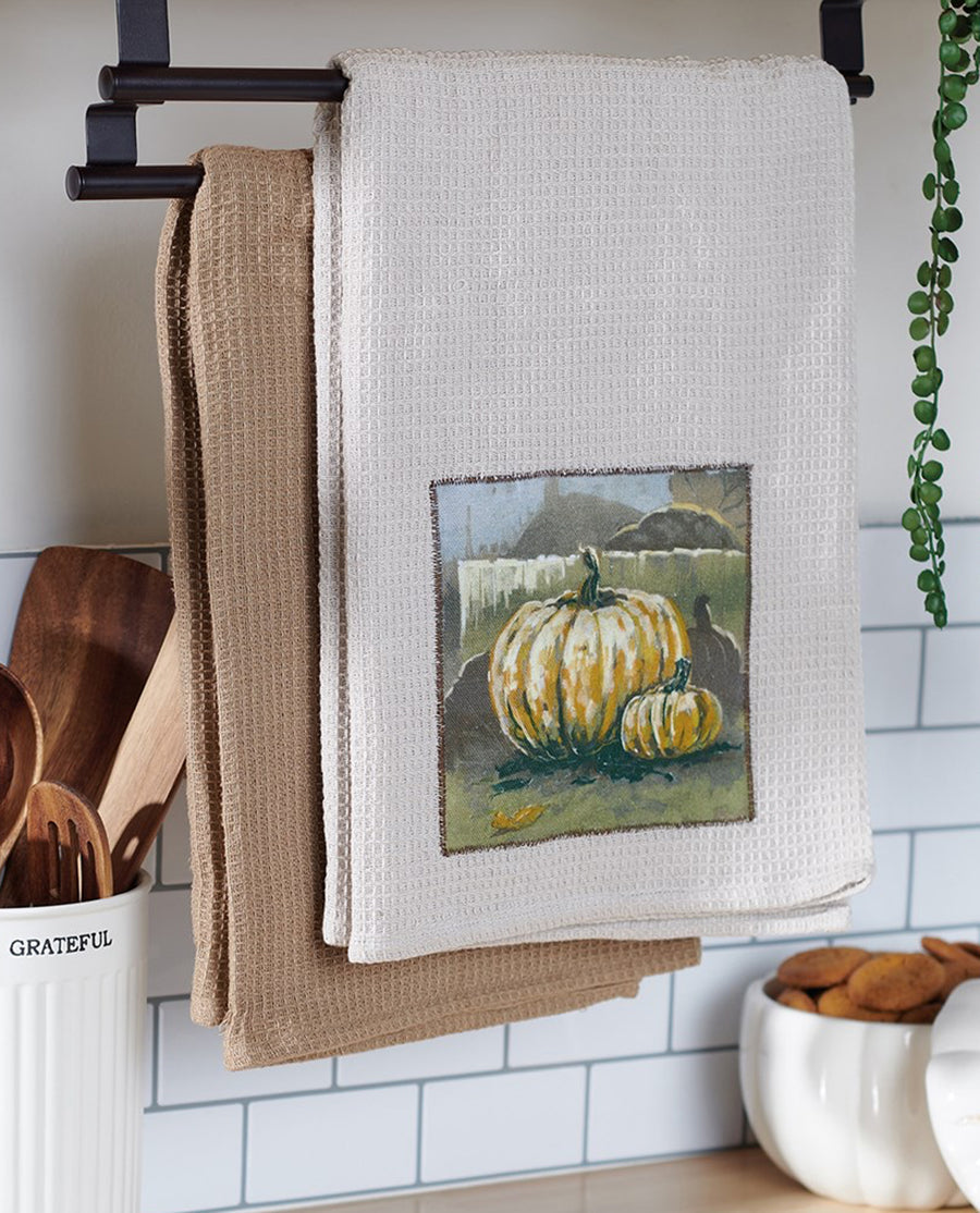 Pumpkin, kitchen towel