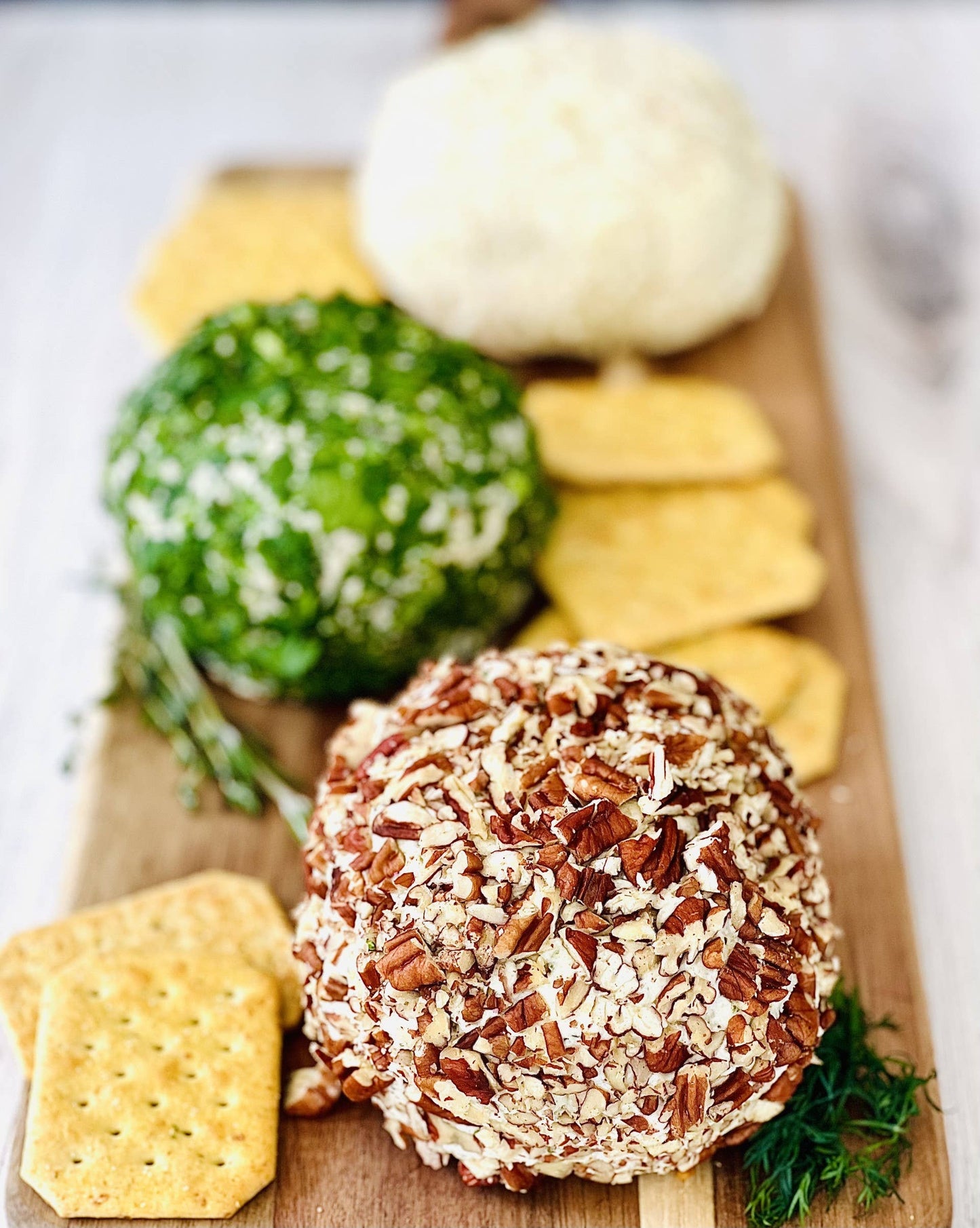 Jalapeno Cheese & Artichoke Appetizer Cheeseball